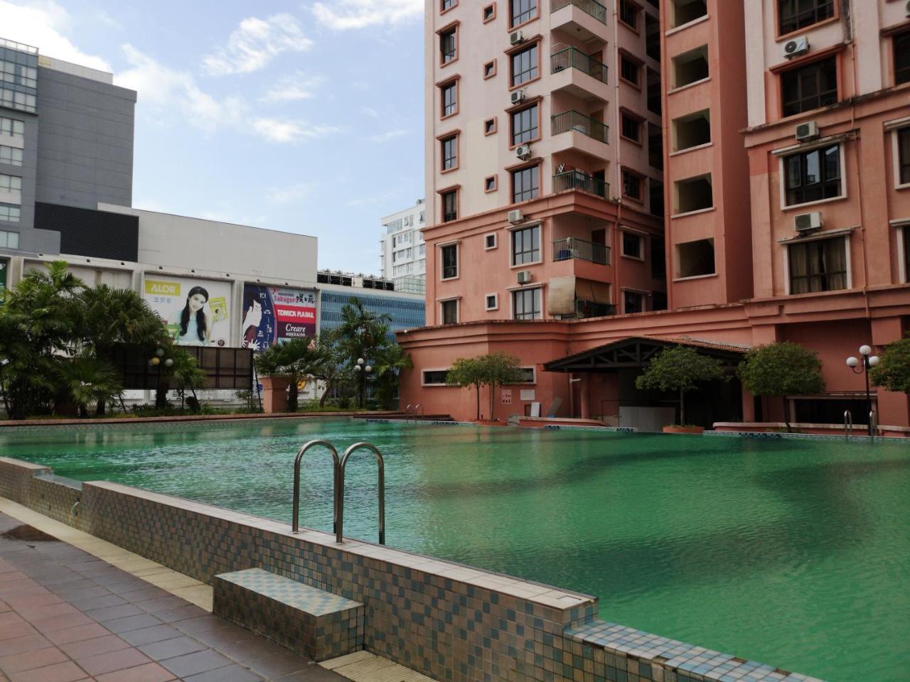 亞庇Marina Court Luxury Penthouse公寓式酒店 外观 照片