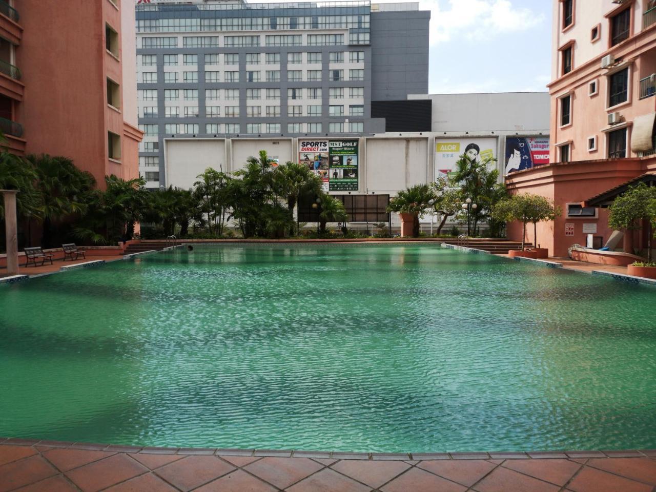 亞庇Marina Court Luxury Penthouse公寓式酒店 外观 照片