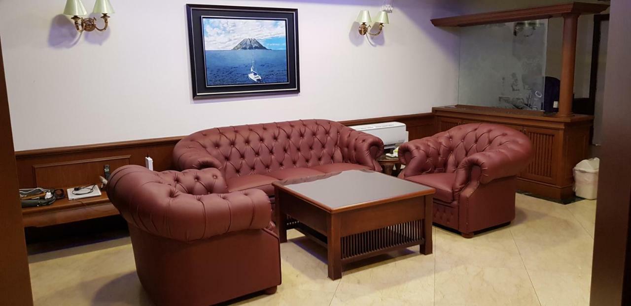 亞庇Marina Court Luxury Penthouse公寓式酒店 外观 照片