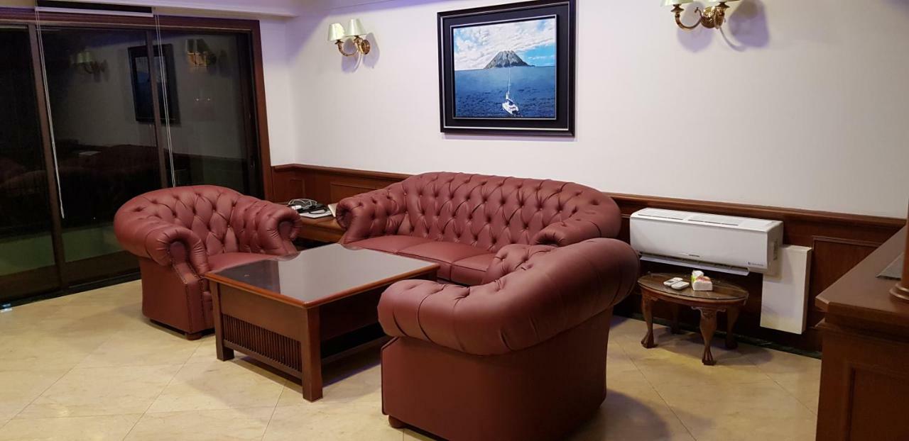 亞庇Marina Court Luxury Penthouse公寓式酒店 外观 照片